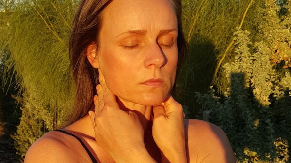 Detox with our Easy DIY Lymphatic Facial Massage