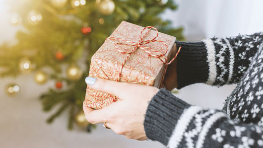 20 Natural Gift Ideas for the Holiday Season!